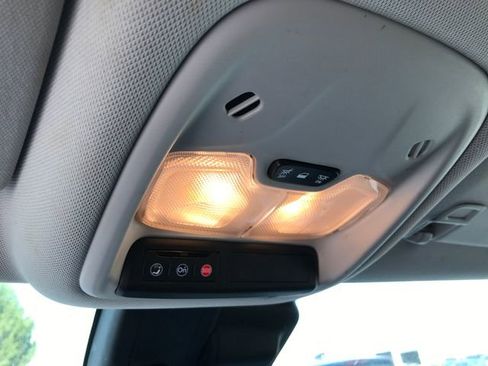 Used 2021 Chevrolet TrailBlazer LT FWD image 10