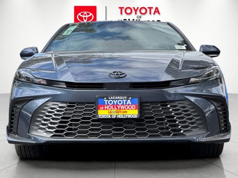New 2026 Toyota Camry SE FWD image 8