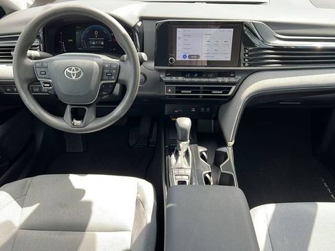 Used 2025 Toyota Camry LE FWD image 10