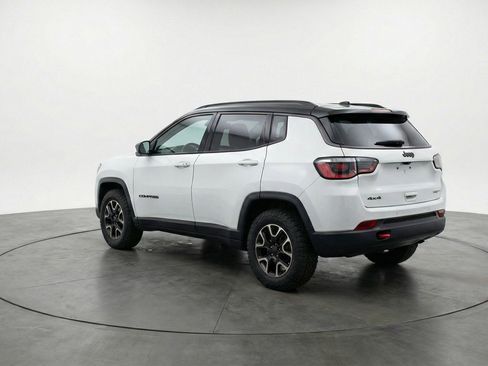 Used 2025 Jeep Compass Trailhawk AWD/4WD image 6