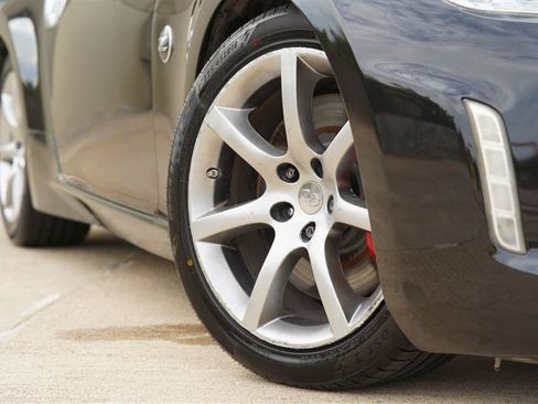 Used 2014 Nissan 370Z Touring w/ Sport Package RWD image 14