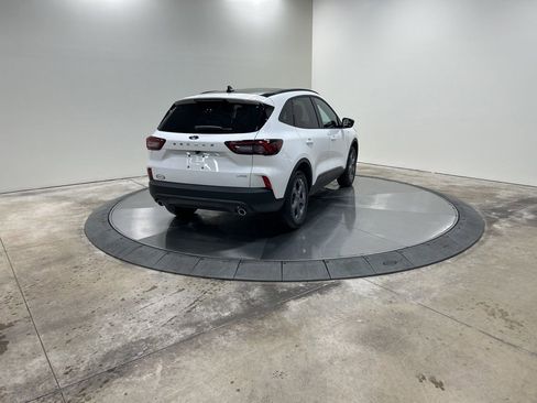 New 2026 Ford Escape ST-Line w/ Tech Pack #1 AWD/4WD image 6