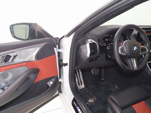 Used 2025 BMW M8 Competition image 66