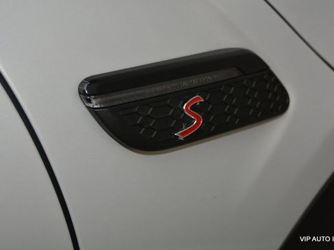 Used 2022 MINI Cooper S w/ Premium Package image 27