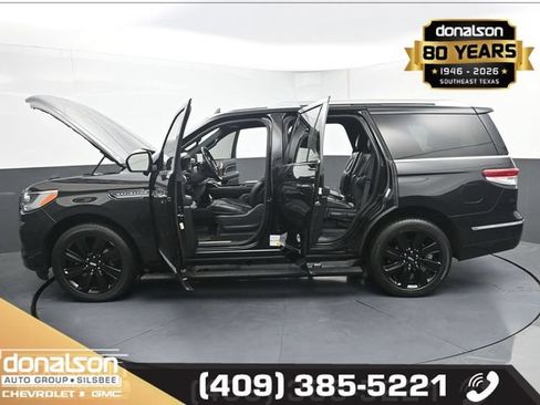 Used 2023 Lincoln Navigator Reserve AWD/4WD image 23