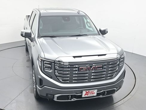 New 2026 GMC Sierra 1500 Denali AWD/4WD image 4