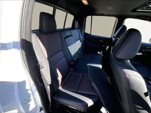 Used 2022 Honda Ridgeline Black Edition image 19