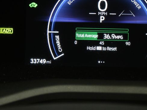 Used 2025 Toyota Camry SE FWD image 39