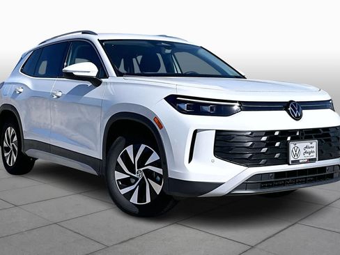 New 2026 Volkswagen Tiguan S FWD image 2