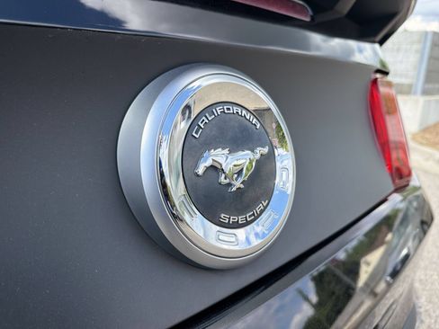 Used 2012 Ford Mustang GT Premium w/ Electronics Pkg RWD image 15