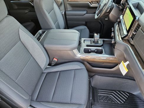 New 2026 Chevrolet Silverado 1500 LT Trail Boss w/ Safety Package image 19