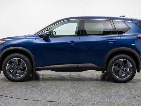 Used 2025 Nissan Rogue SV AWD/4WD image 5