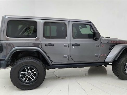 Used 2025 Jeep Wrangler Unlimited Rubicon image 6