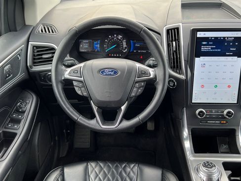 Used 2024 Ford Edge Titanium image 14