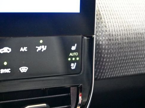 Used 2023 Subaru Solterra AWD image 40