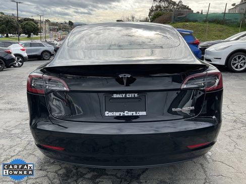 Used 2019 Tesla Model 3 Performance image 4