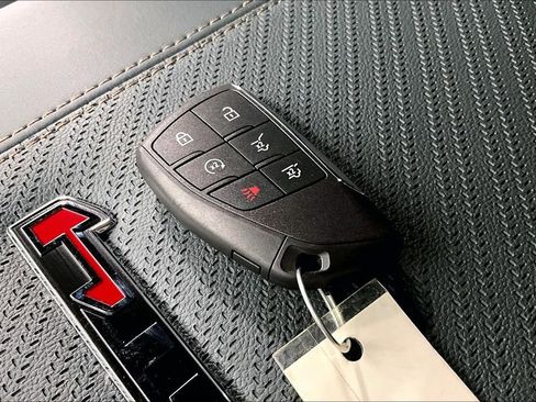 New 2026 GMC Yukon XL AT4 w/ AT4 Premium Plus Package image 22