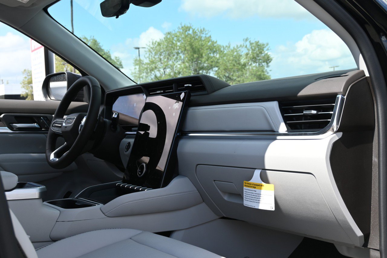New 2027 GMC Terrain Denali AWD/4WD image 25