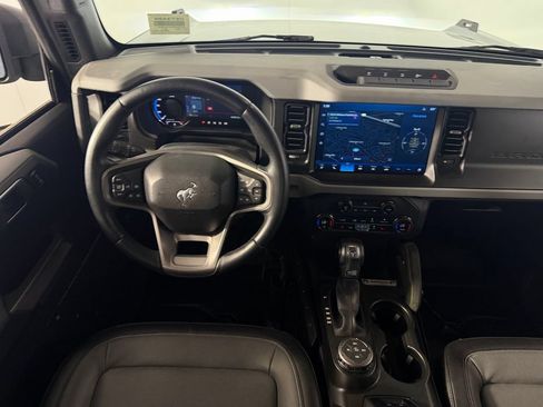 Used 2023 Ford Bronco Everglades AWD/4WD image 13