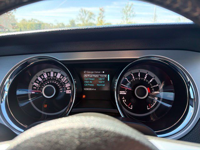 Used 2013 Ford Mustang GT Premium w/ Electronics Pkg RWD image 38