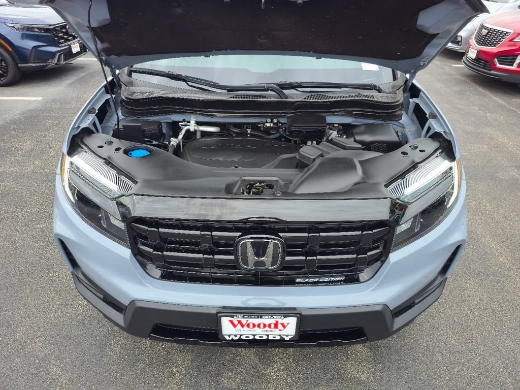 Used 2025 Honda Ridgeline Black Edition image 28