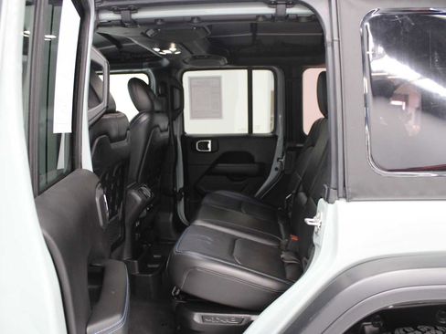 Used 2023 Jeep Wrangler Unlimited Rubicon 4xe w/ Steel Bumper Group AWD/4WD image 34