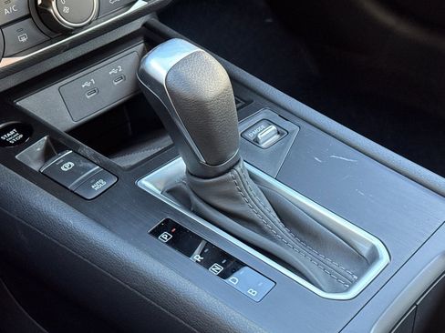 New 2026 Nissan Kicks S image 25