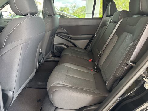 New 2026 Jeep Cherokee Laredo image 16