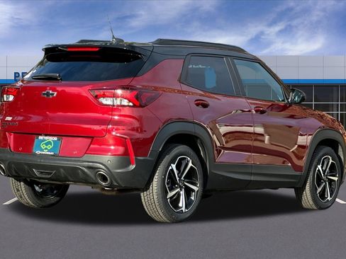 Certified 2022 Chevrolet TrailBlazer RS w/ Sun and Liftgate Package image 4