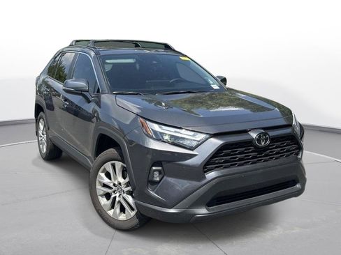 Used 2025 Toyota RAV4 XLE Premium w/ Weather Package FWD image 4