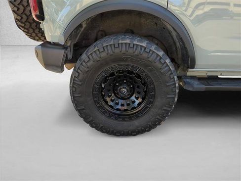 Used 2022 Ford Bronco Outer Banks w/ Sasquatch Package image 26