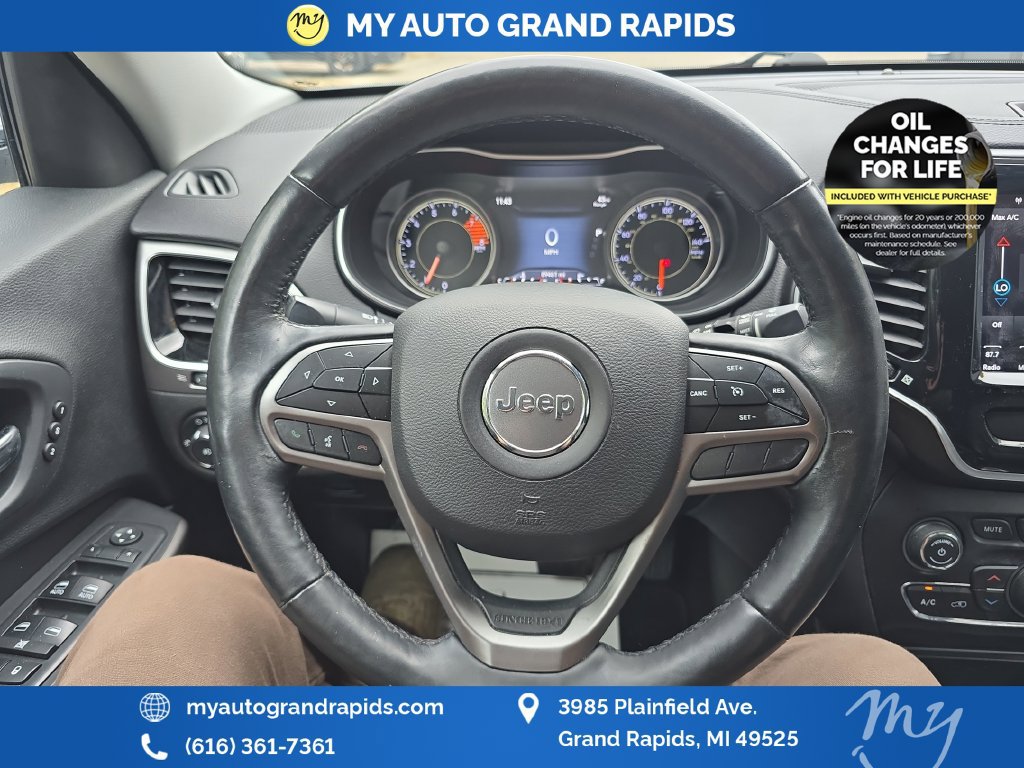 Used 2019 Jeep Cherokee Limited AWD/4WD image 13