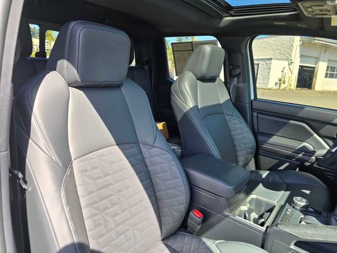 Certified 2025 Toyota Tacoma TRD Sport AWD/4WD image 11