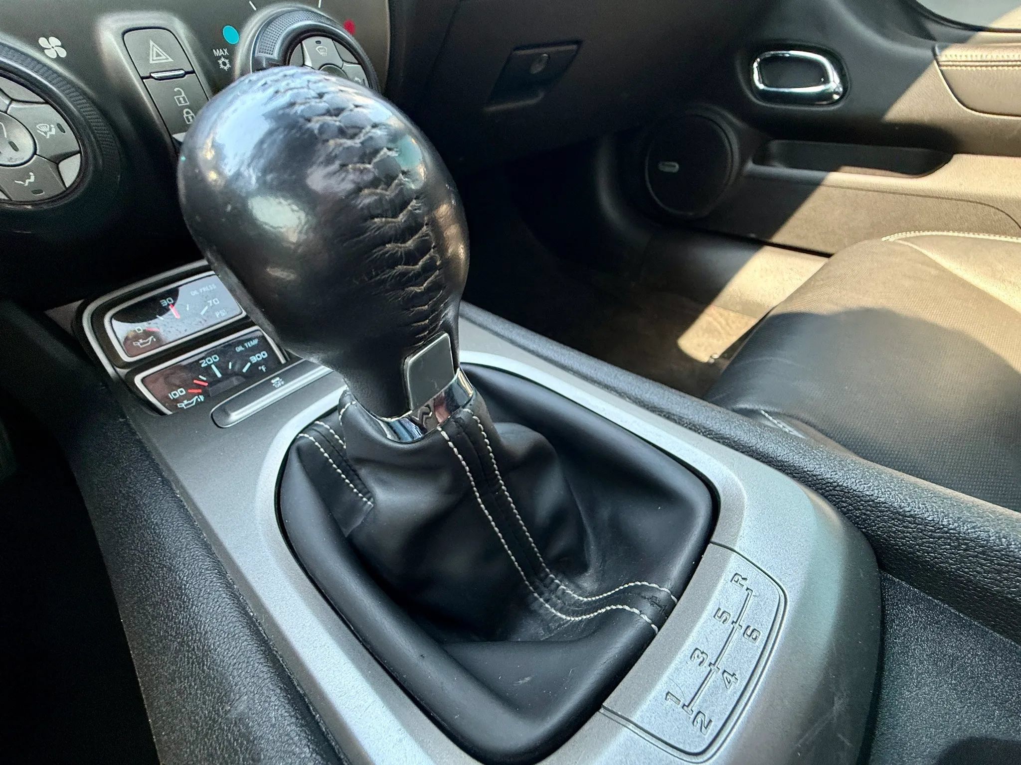 Used 2010 Chevrolet Camaro SS w/ RS Package RWD image 12