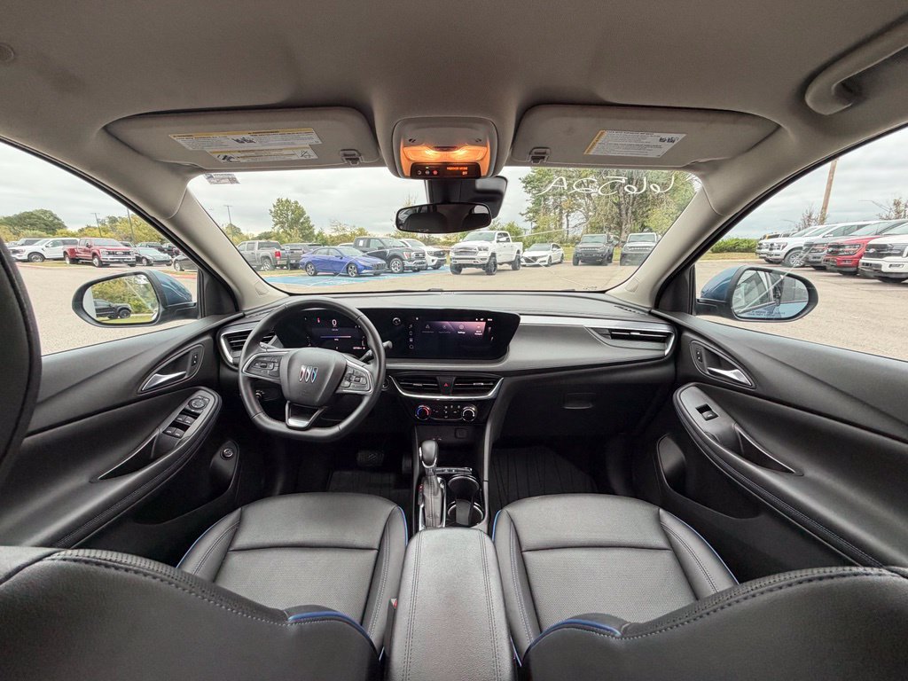 Used 2025 Buick Encore GX Sport Touring FWD image 17