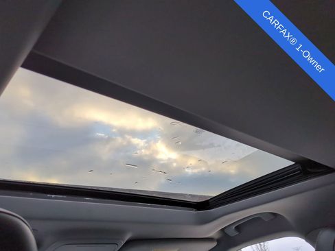 Used 2023 Ford Explorer XLT w/ Equipment Group 202A image 24