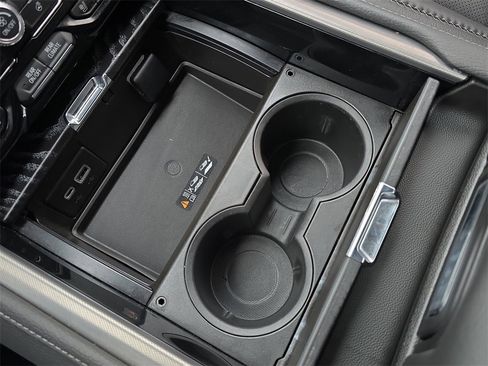 Used 2023 GMC Yukon XL Denali w/ Denali Reserve Package image 26