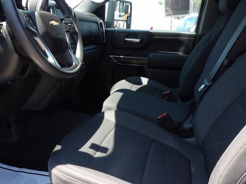 Used 2022 Chevrolet Silverado 2500 LT RWD image 20