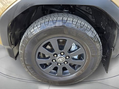 Used 2024 Toyota Land Cruiser image 9