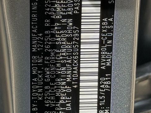 Used 2025 Toyota Camry SE FWD image 32
