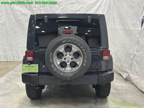 Used 2018 Jeep Wrangler Unlimited Sahara AWD/4WD image 20