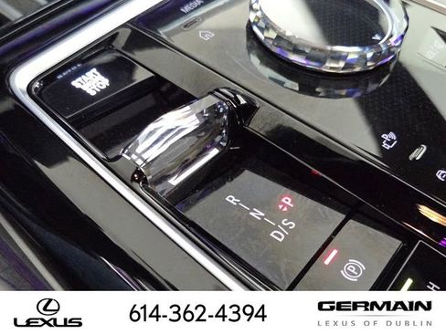 Used 2025 BMW 740i xDrive AWD/4WD image 18