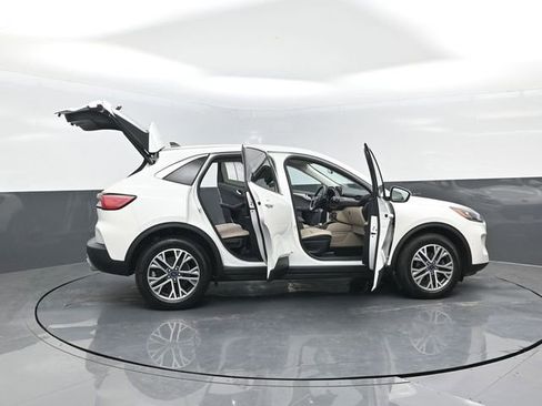 Used 2022 Ford Escape SEL image 32