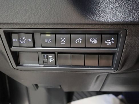 Used 2024 Toyota Tundra SR5 w/ SR5 Convenience Package AWD/4WD image 32