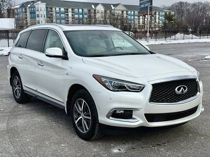 Used 2019 INFINITI QX60 Luxe w/ Essential Package
