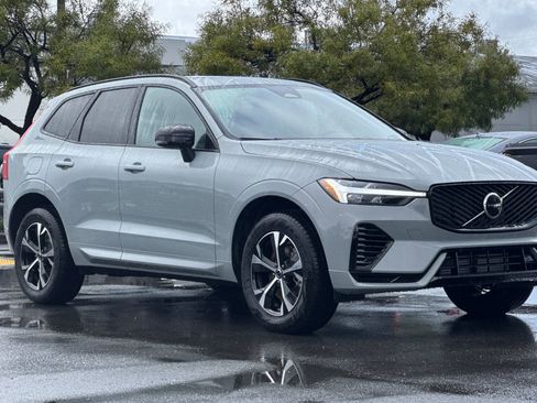 New 2026 Volvo XC60 T8 Core AWD/4WD image 9