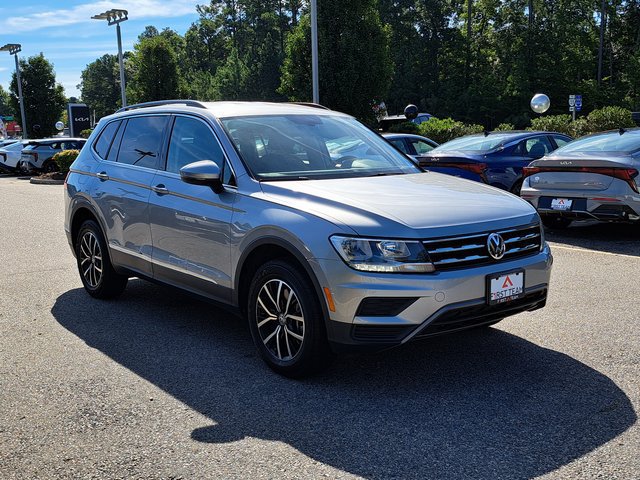 Used 2021 Volkswagen Tiguan SE AWD/4WD image 4
