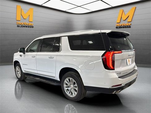 Used 2025 GMC Yukon XL Denali image 6