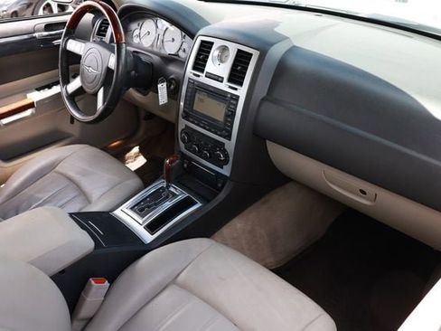 Used 2006 Chrysler 300 C w/ Protection Group II RWD image 21