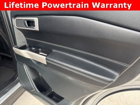 Used 2024 Ford Explorer XLT w/ Equipment Group 202A image 25